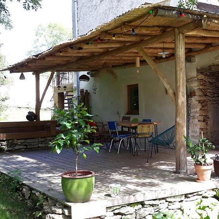 Agreable Gite En Pleine Nature Parmilieu Buitenkant foto
